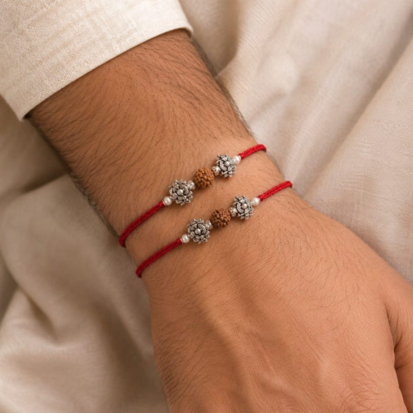 Rudra Pushp Rakhi